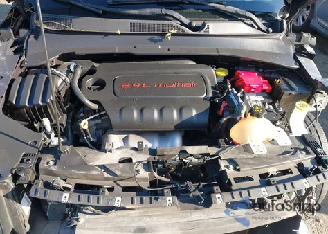 2019 Jeep Compass Limited 4X4 из США, поврежденный, VIN 3C4NJDCB3KT842909